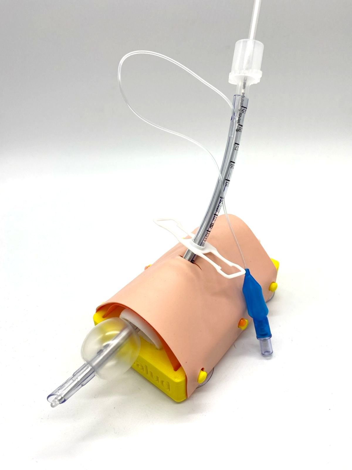 SIM-Kit Cricotirotomía básica